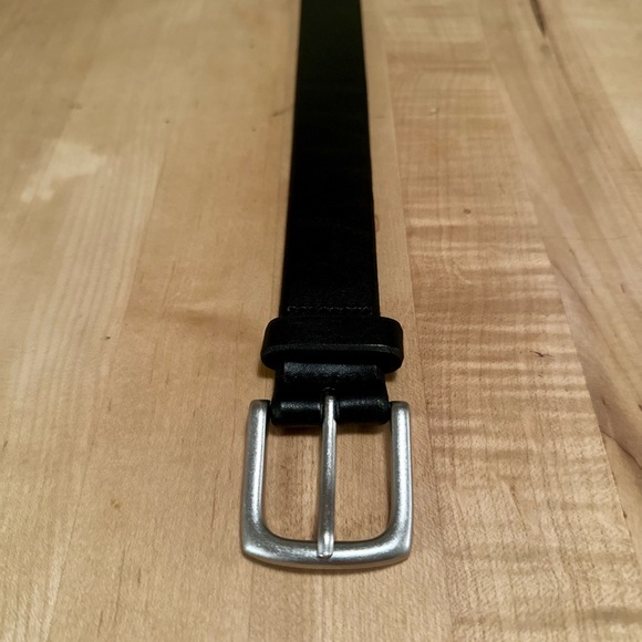 NWOT GAP Black Leather Belt with Silver Buckle - Picture 3 of 4